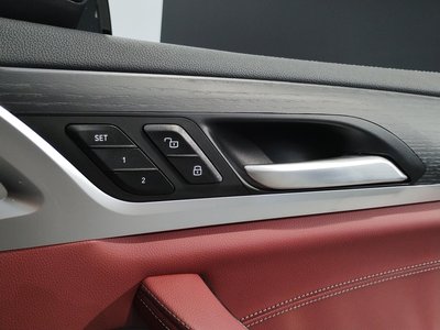 2023 BMW X4 thumbnail 50