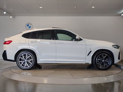 2023 BMW X4 photo 7
