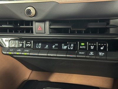 2025 Toyota CROWN ESTATE thumbnail 46