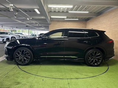 2025 Toyota CROWN ESTATE thumbnail 17