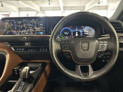 2025 Toyota CROWN ESTATE thumbnail 30