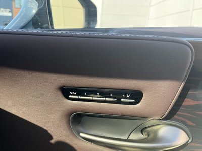 صورة مصغرة 37 لـ 2020 Lexus LS