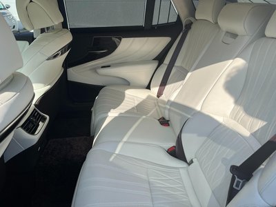 صورة مصغرة 54 لـ 2020 Lexus LS