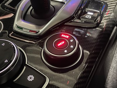 صورة 3 لـ 2021 ALFA Romeo JULIA