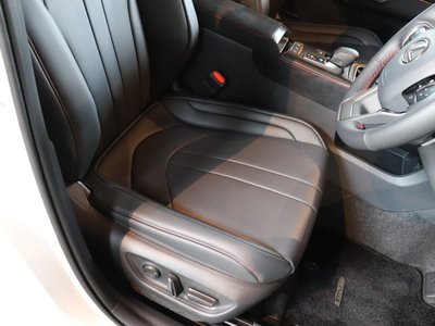 2026 Lexus LBX 缩略图 48