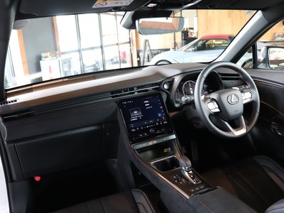 2026 Lexus LBX 缩略图 9