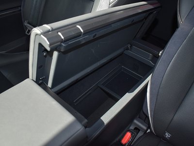 صورة 22 لـ 2024 Lexus LM