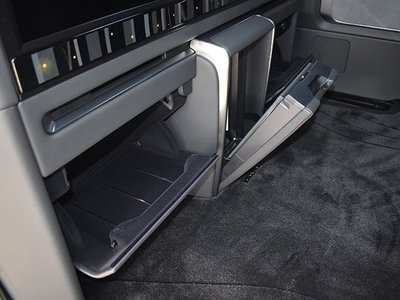 صورة 34 لـ 2024 Lexus LM