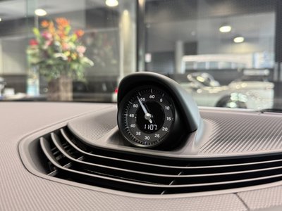 2025 Porsche TAYCAN — миниатюра 20