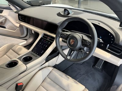2025 Porsche TAYCAN — миниатюра 4