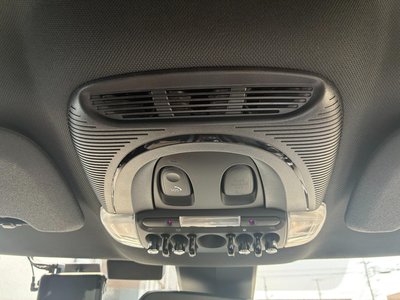 صورة 31 لـ 2023 MINI COOPER CROSSOVER