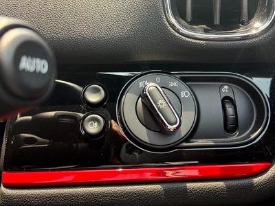 صورة 28 لـ 2023 MINI COOPER CROSSOVER