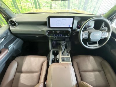 2024 Toyota LAND CRUISER 250 photo 2