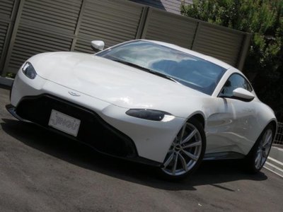 2021 Aston Martin VANTAGE photo 5