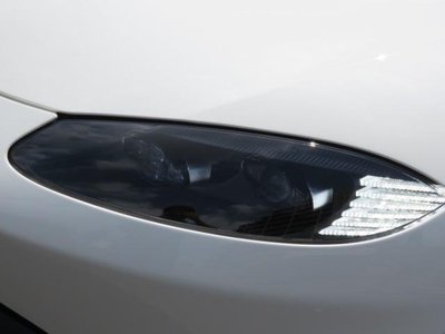 2021 Aston Martin VANTAGE photo 9