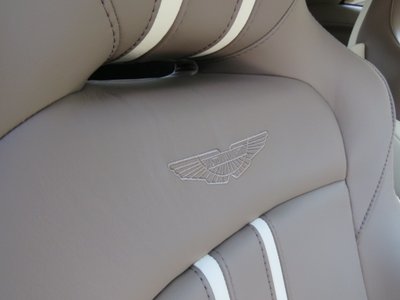 2021 Aston Martin VANTAGE — миниатюра 28