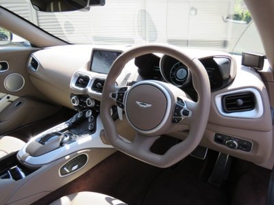 2021 Aston Martin VANTAGE — миниатюра 29