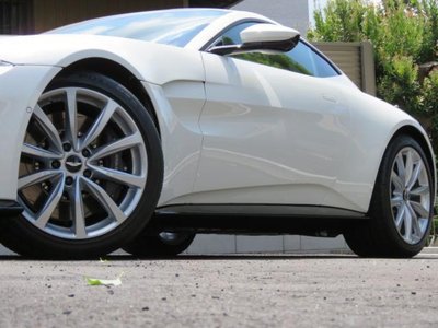 2021 Aston Martin VANTAGE photo 11