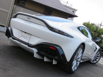 2021 Aston Martin VANTAGE — миниатюра 19