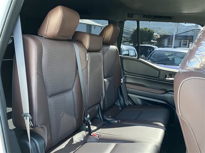 صورة 25 لـ 2024 Toyota LAND CRUISER 250