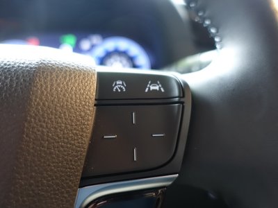 2025 Toyota ALPHARD — фото 34