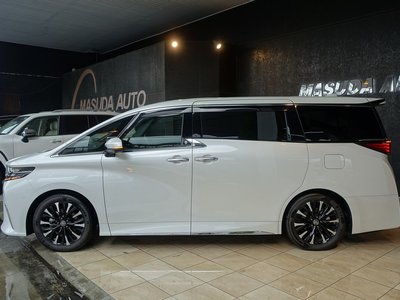 2025 Toyota ALPHARD — фото 4
