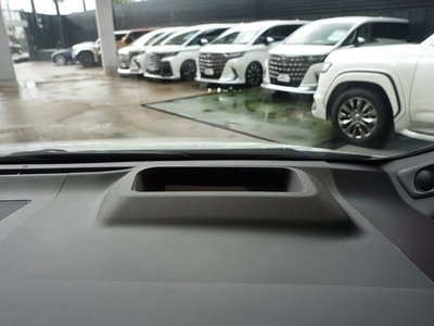 2025 Toyota ALPHARD — фото 19