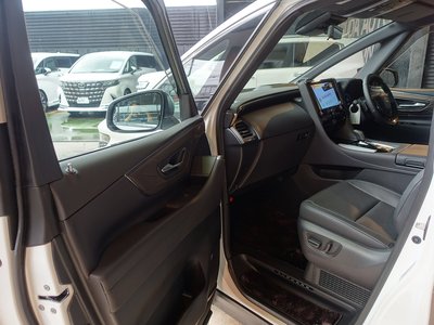 2025 Toyota ALPHARD — фото 37