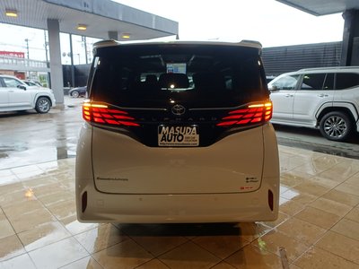 2025 Toyota ALPHARD — фото 6