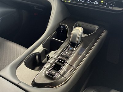 صورة 28 لـ 2023 Toyota CROWN SPORT
