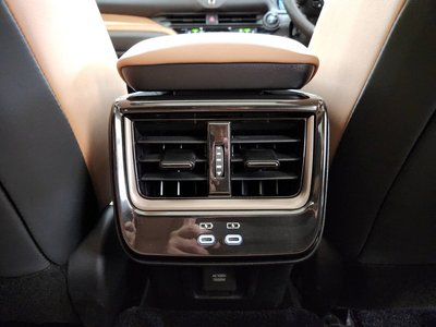 صورة 11 لـ 2023 Toyota CROWN SPORT
