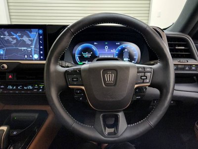 صورة 14 لـ 2023 Toyota CROWN SPORT