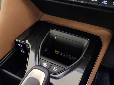 صورة 27 لـ 2023 Toyota CROWN SPORT