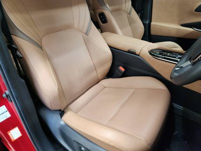 صورة 9 لـ 2023 Toyota CROWN SPORT