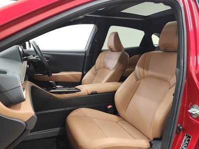 صورة 5 لـ 2023 Toyota CROWN SPORT