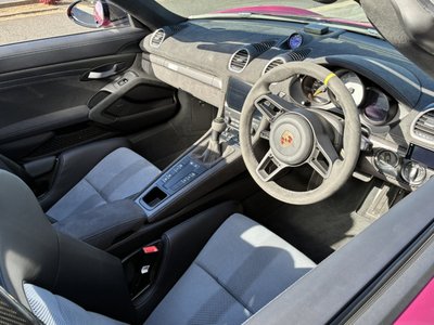 2024 Porsche 718 SPYDER photo 15
