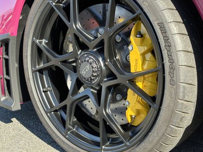 2024 Porsche 718 SPYDER photo 7