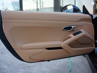 2014 Porsche CAYMAN thumbnail 27