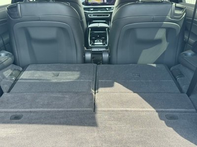 2025 BMW X7 photo 15
