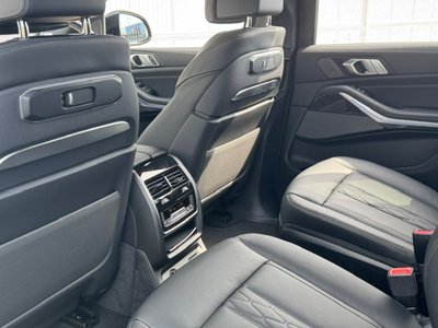 2025 BMW X7 thumbnail 50