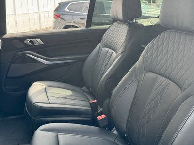 2025 BMW X7 thumbnail 51