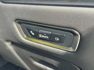 2025 BMW X7 thumbnail 24