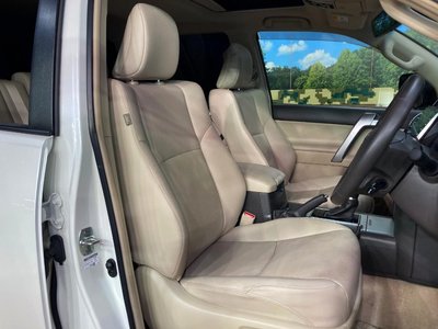 صورة 8 لـ 2023 Toyota LAND CRUISER PRADO