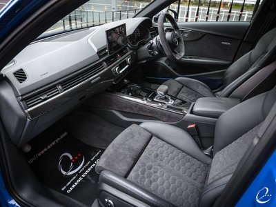 2021 AUDI RS4 AVANT 照片 48