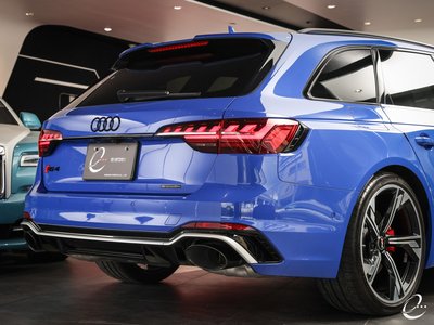 2021 AUDI RS4 AVANT 照片 75