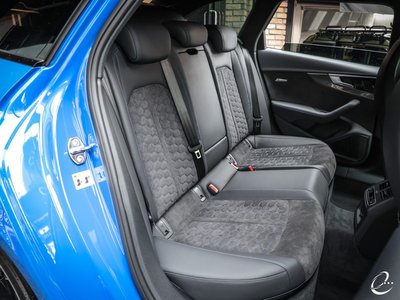 2021 AUDI RS4 AVANT 照片 21