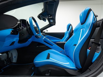 2026 Ferrari ROMA SPIDER 缩略图 4