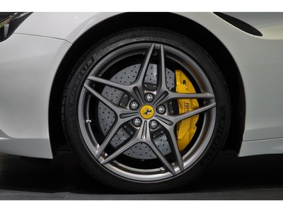 2017 Ferrari CALIFORNIA T 照片 9