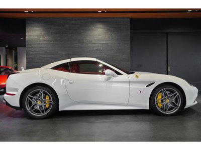 2017 Ferrari CALIFORNIA T 照片 12