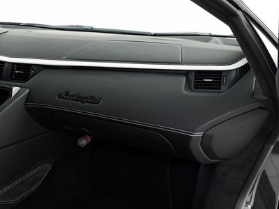 2018 Lamborghini AVENTADOR 缩略图 18